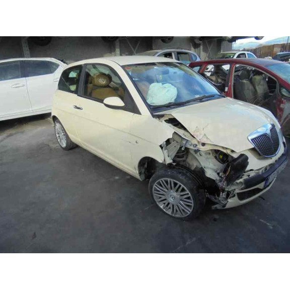 lancia ypsilon (101) del año 2004