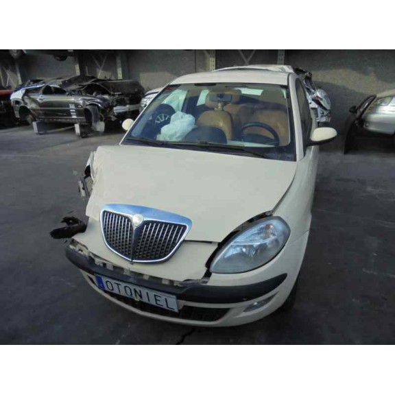lancia ypsilon (101) del año 2004