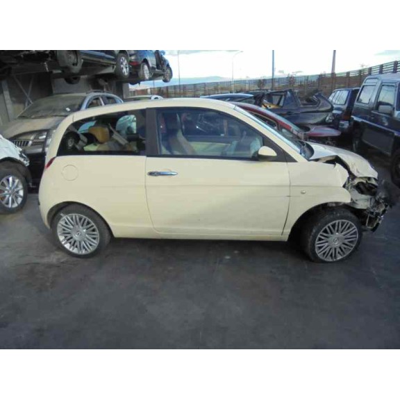 lancia ypsilon (101) del año 2004