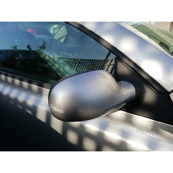 nissan micra c+c (ck12e) del año 2009