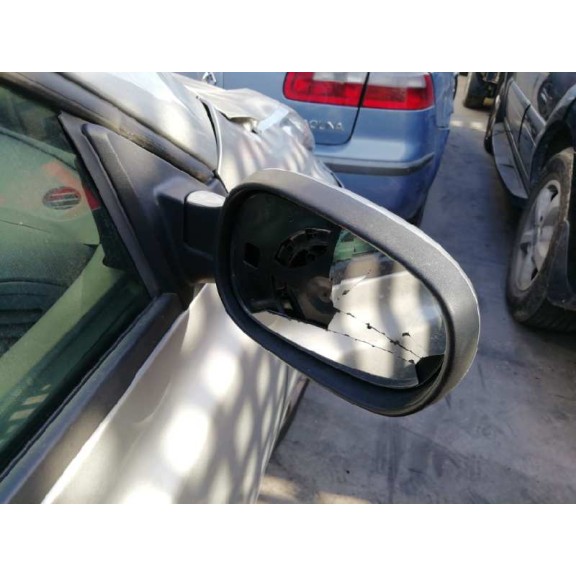 nissan micra c+c (ck12e) del año 2009