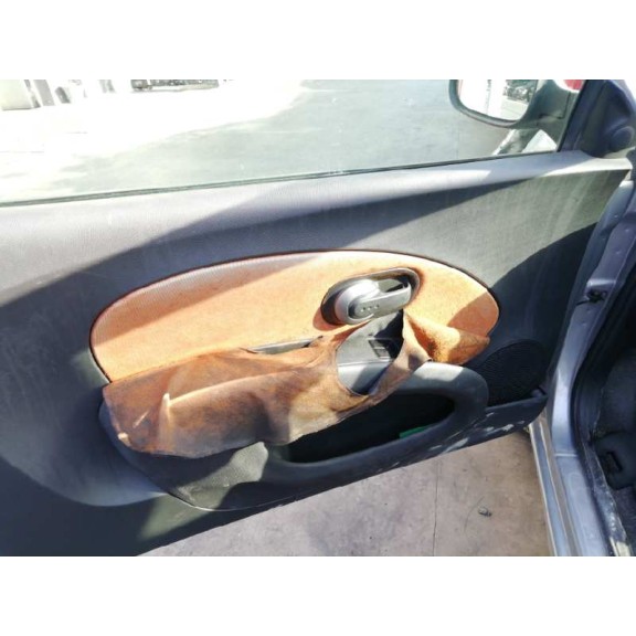 nissan micra c+c (ck12e) del año 2009