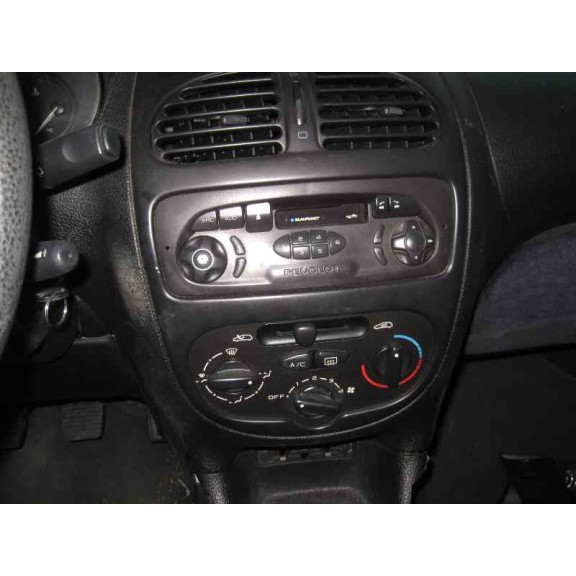 peugeot 206 berlina del año 1999