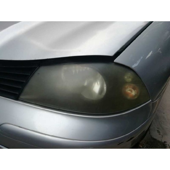 seat ibiza (6l1) del año 2002