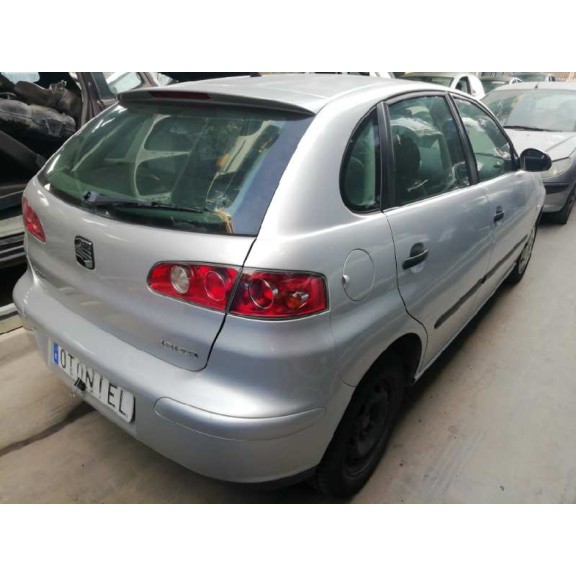 seat ibiza (6l1) del año 2002