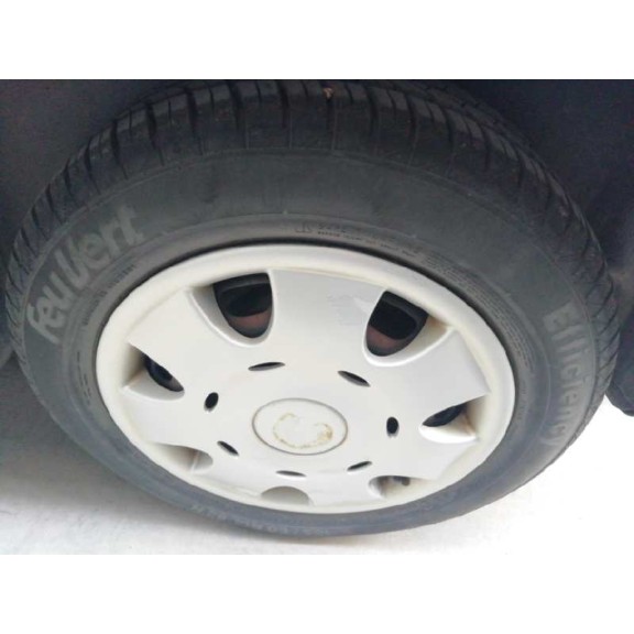 seat ibiza (6l1) del año 2002