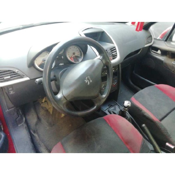 peugeot 207 del año 2006