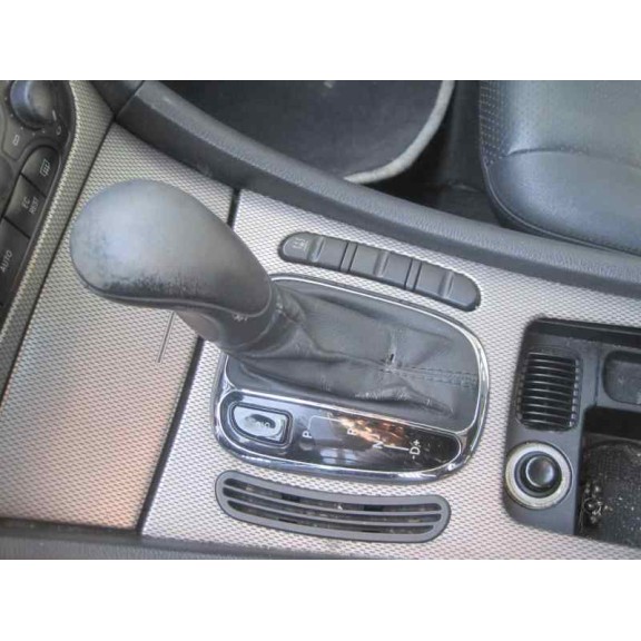 mercedes-benz clase c (w203) sportcoupe del año 2002