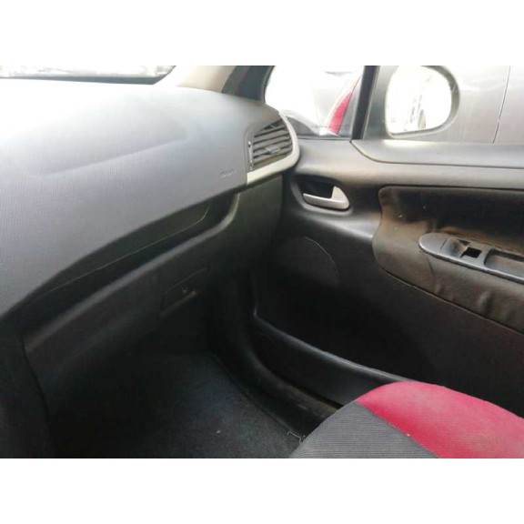 peugeot 207 del año 2006