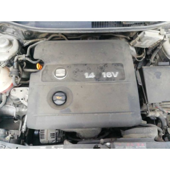seat ibiza (6l1) del año 2002