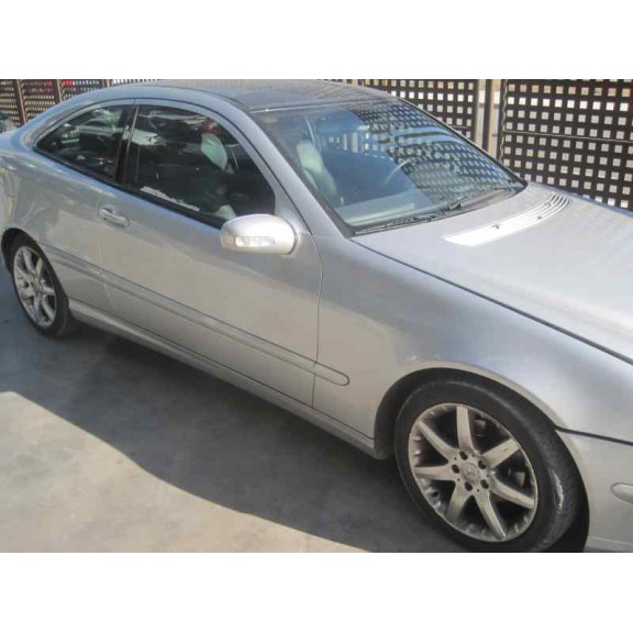 mercedes-benz clase c (w203) sportcoupe del año 2002