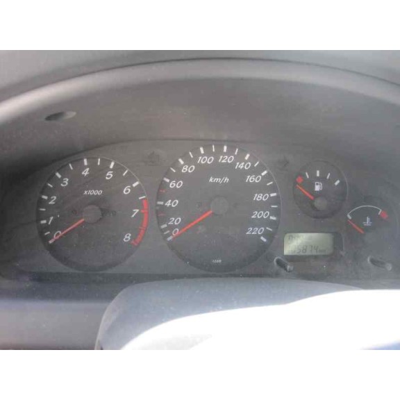 nissan almera (n16/e) del año 2000