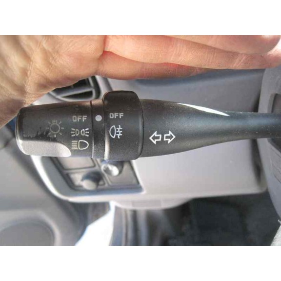 nissan almera (n16/e) del año 2000