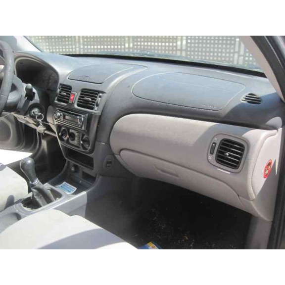 nissan almera (n16/e) del año 2000