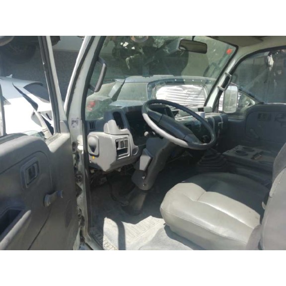 nissan cabstar 01.04  del año 2005