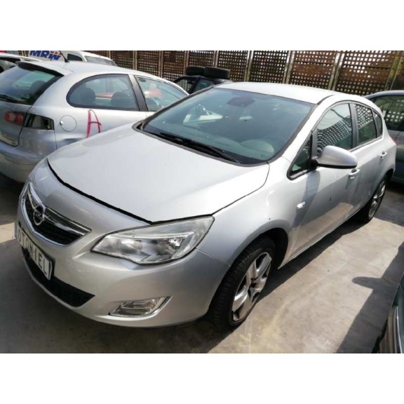 opel astra j lim. del año 2011
