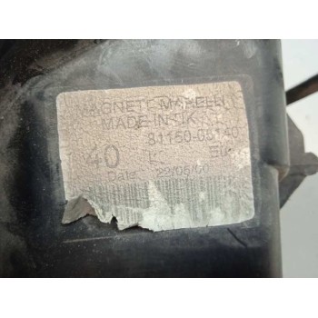 Recambio de faro izquierdo para toyota avensis berlina (t 22) referencia OEM IAM 8115005140 54533866 