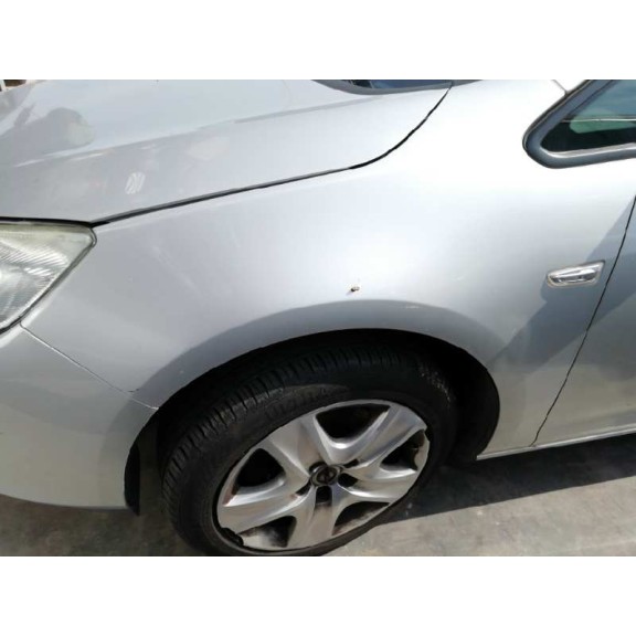 opel astra j lim. del año 2011