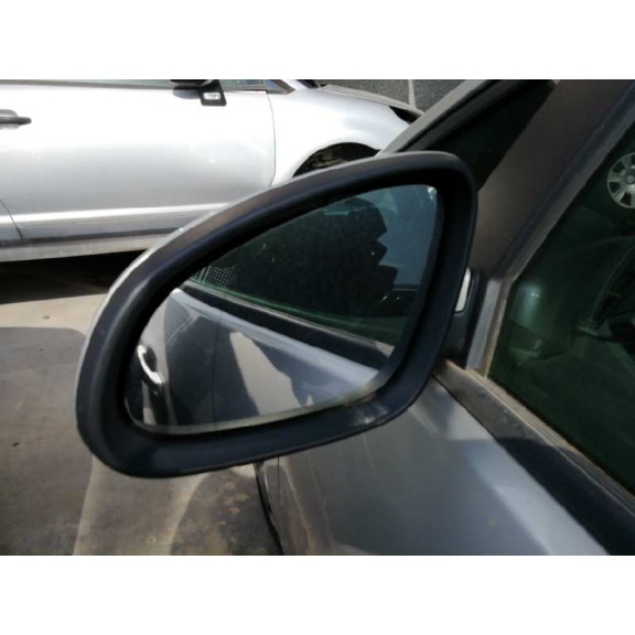 opel astra j lim. del año 2011