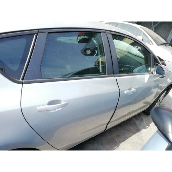 opel astra j lim. del año 2011