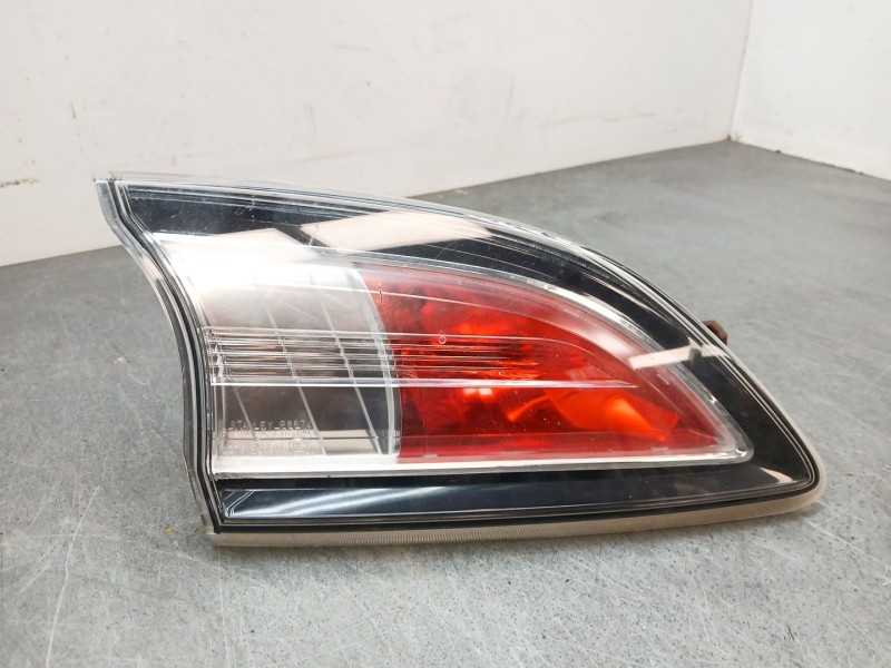 Recambio de piloto trasero izquierdo interior para mazda 3 (bl) 1.6 mzr (bl14) referencia OEM IAM P8241  