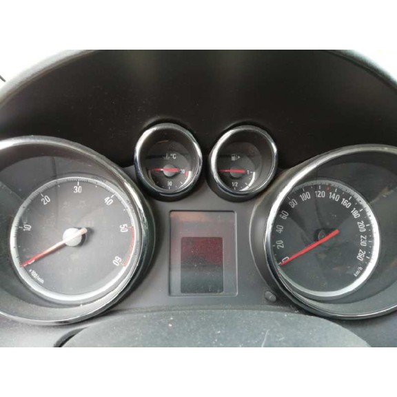 opel astra j lim. del año 2011