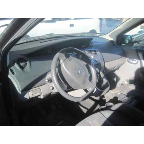 renault scenic ii del año 2006