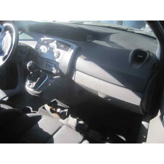 renault scenic ii del año 2006