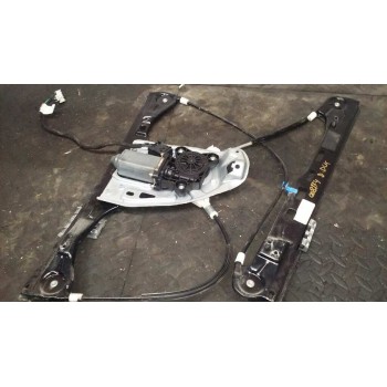 ELEVALUNAS DELANTERO DERECHO A2037201646 