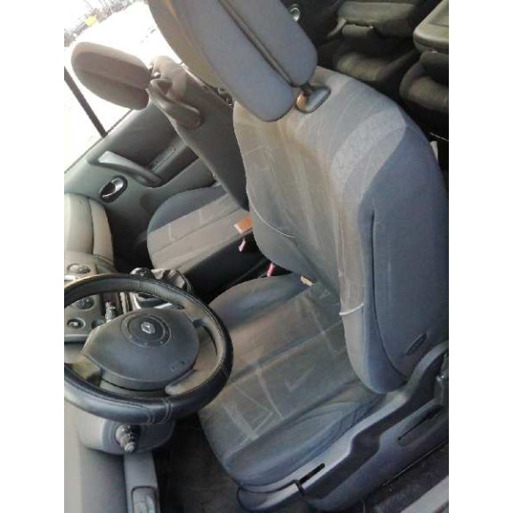 renault scenic ii del año 2004