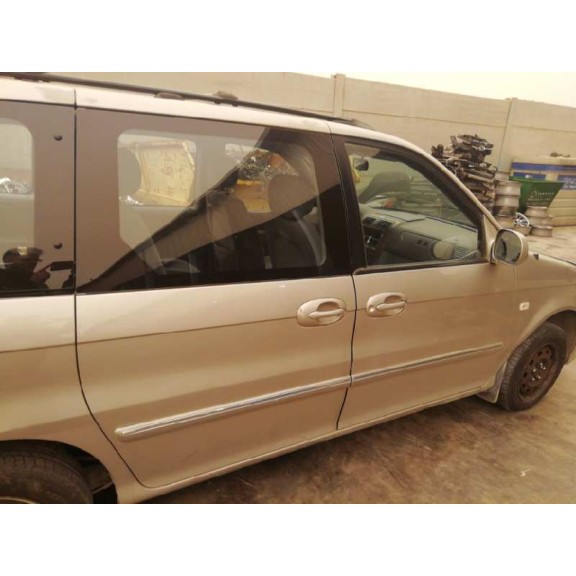 kia carnival ii del año 2002