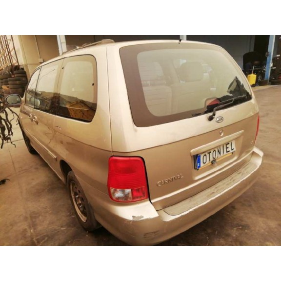 kia carnival ii del año 2002