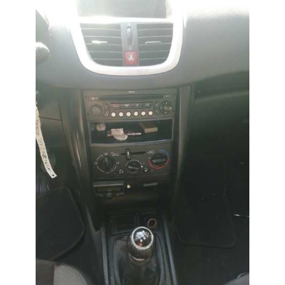 peugeot 207 del año 2009