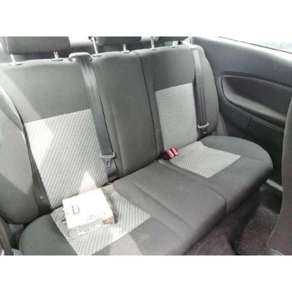 seat ibiza (6l1) del año 2008
