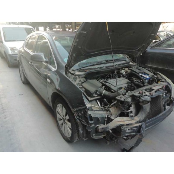 opel astra j lim. del año 2011