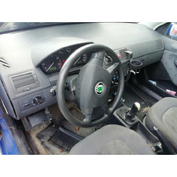 skoda fabia familiar (6y5) del año 2001