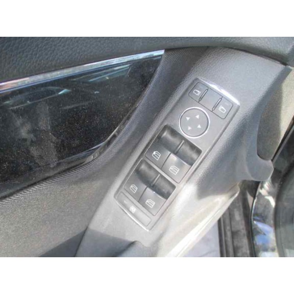 mercedes-benz clase c (w204) berlina del año 2010