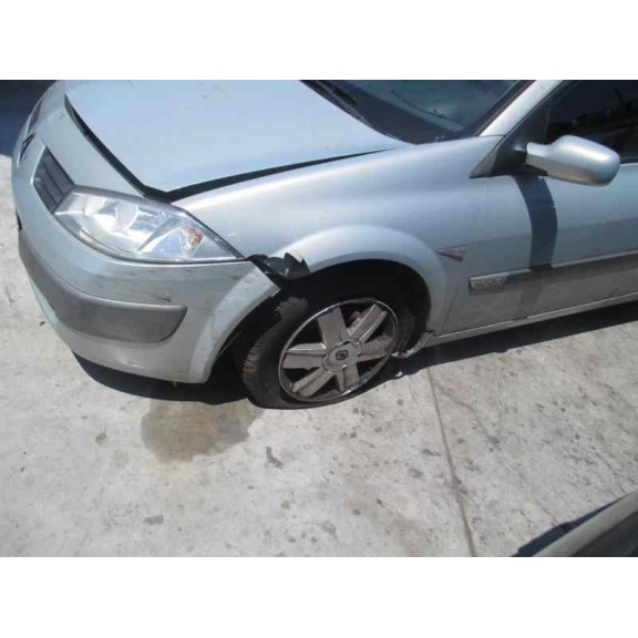 renault megane ii classic berlina del año 2004