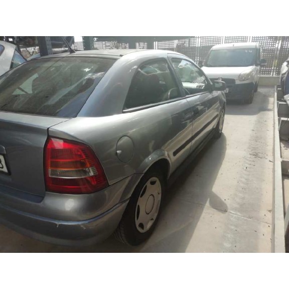 opel astra g berlina del año 2003