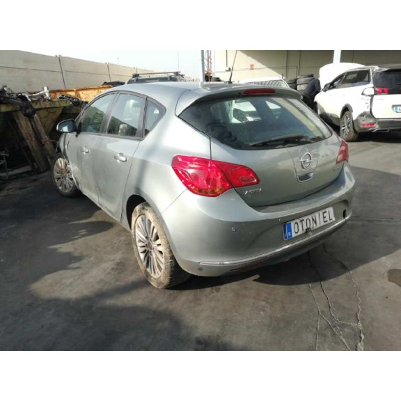 opel astra j lim. del año 2014