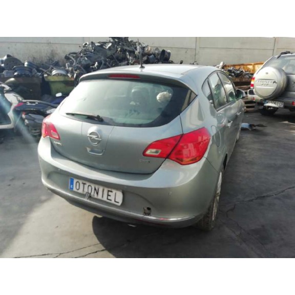 opel astra j lim. del año 2014