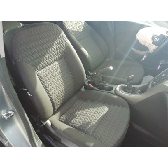 opel astra j lim. del año 2014