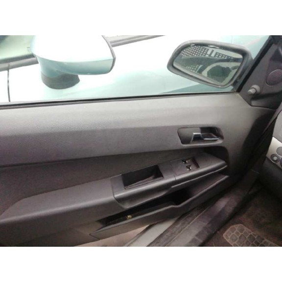 opel astra h berlina del año 2006