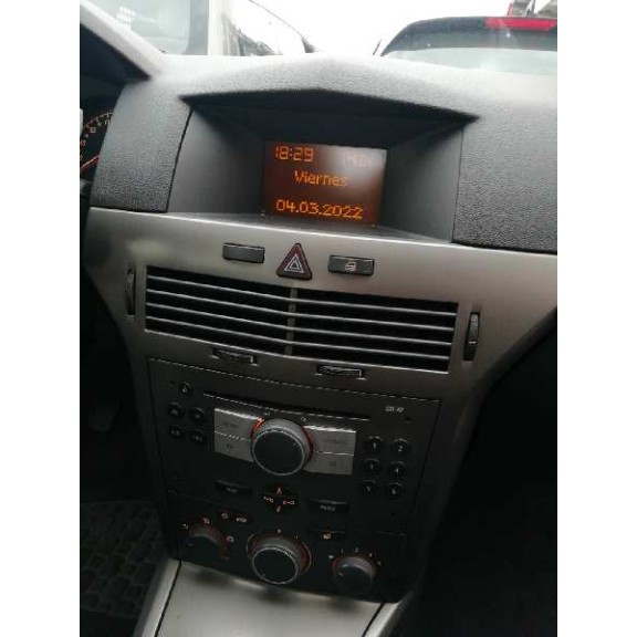 opel astra h berlina del año 2006