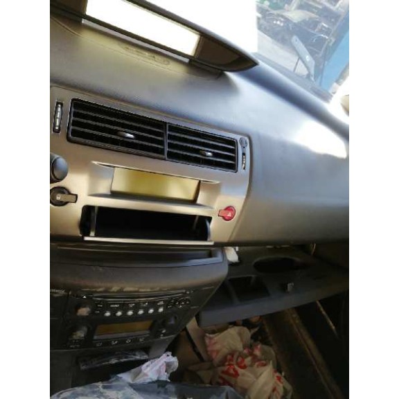 citroën c4 berlina del año 2011