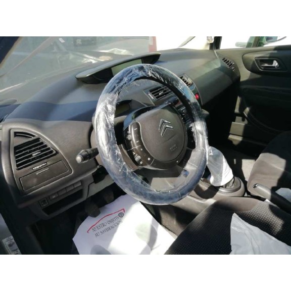 citroën c4 berlina del año 2004