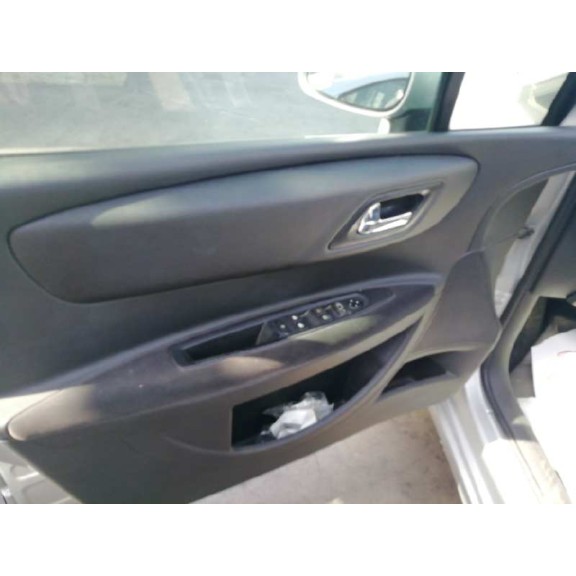 citroën c4 berlina del año 2004