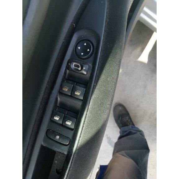 citroën c4 berlina del año 2004