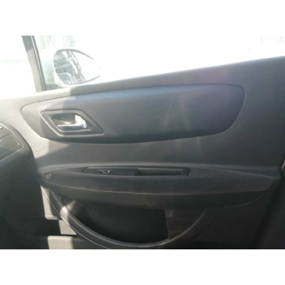 citroën c4 berlina del año 2004