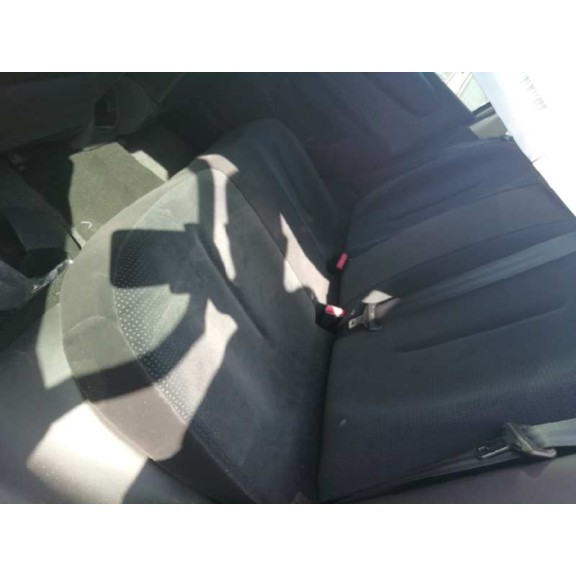 citroën c4 berlina del año 2004